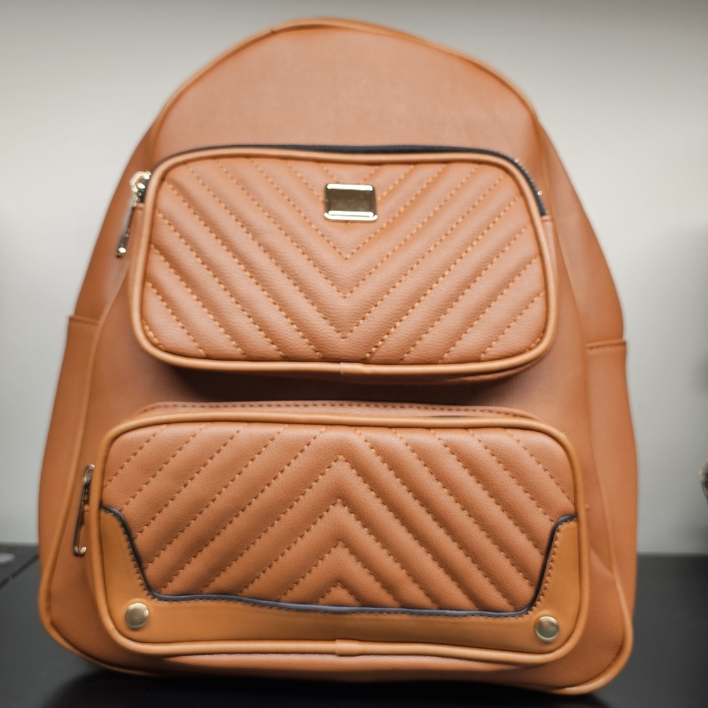 Backpack - Picture 5 of 5